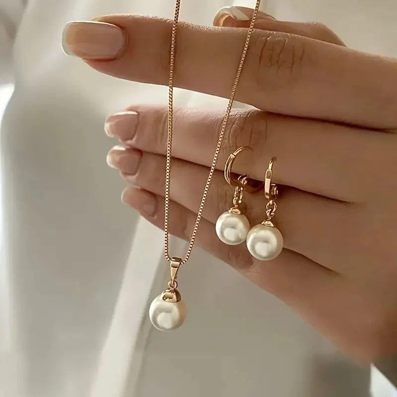 Elowen Pearl Pendant